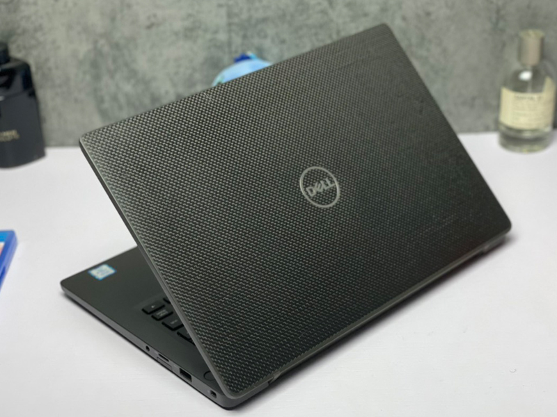 Laptop Dell Latitude E7400 - Lựa Chọn Hoàn Hảo Cho Công Việc Và Di Động